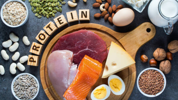 Na slici su prikazani neki od izvora proterina u sadržajnoj ishrani.