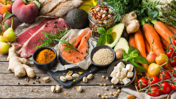 Na slici je prikazana ishrana koja podiže testosteron kod muškaraca i ubrzava metabolizam.