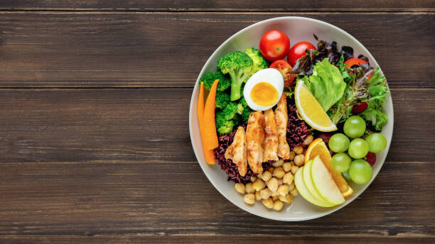 Na slici je hrana visokog kvaliteta u tanjiru.