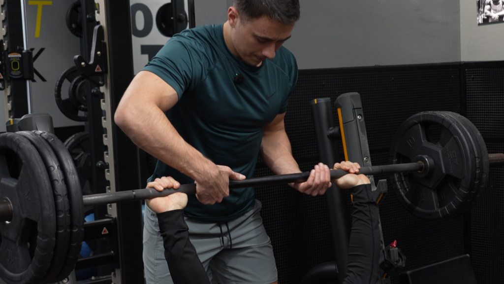Na slici je fitnes mentor Ivan Martinović.